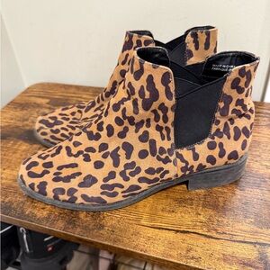 Jillian Harris x Joe fresh - Leopard Print Chelsea Ankle Boots